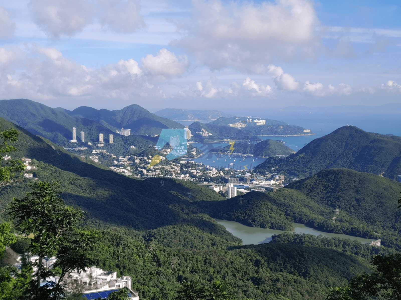 施勳道35號 屋苑外觀
