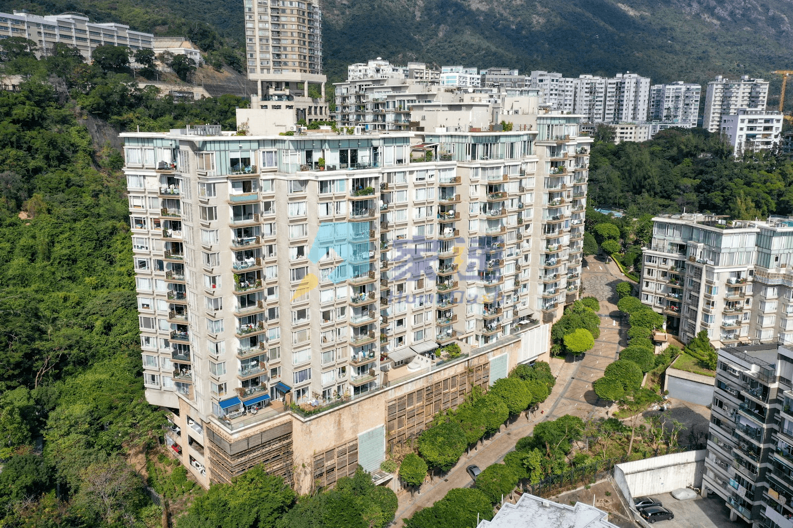 畢架山一號 屋苑外觀