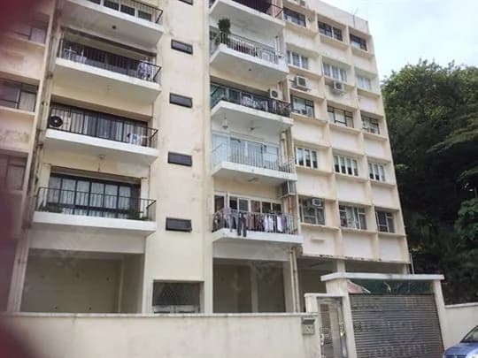 羅富國徑13-15號 屋苑外觀