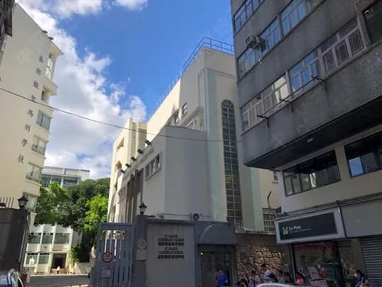 金巴利道92號 屋苑外觀