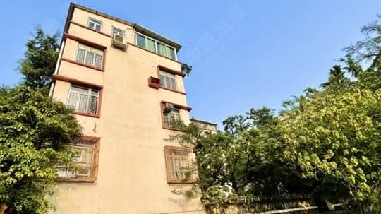 鍾山臺18號 屋苑外觀