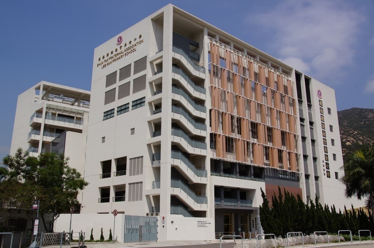 順德聯誼總會李金小學 校舍相片