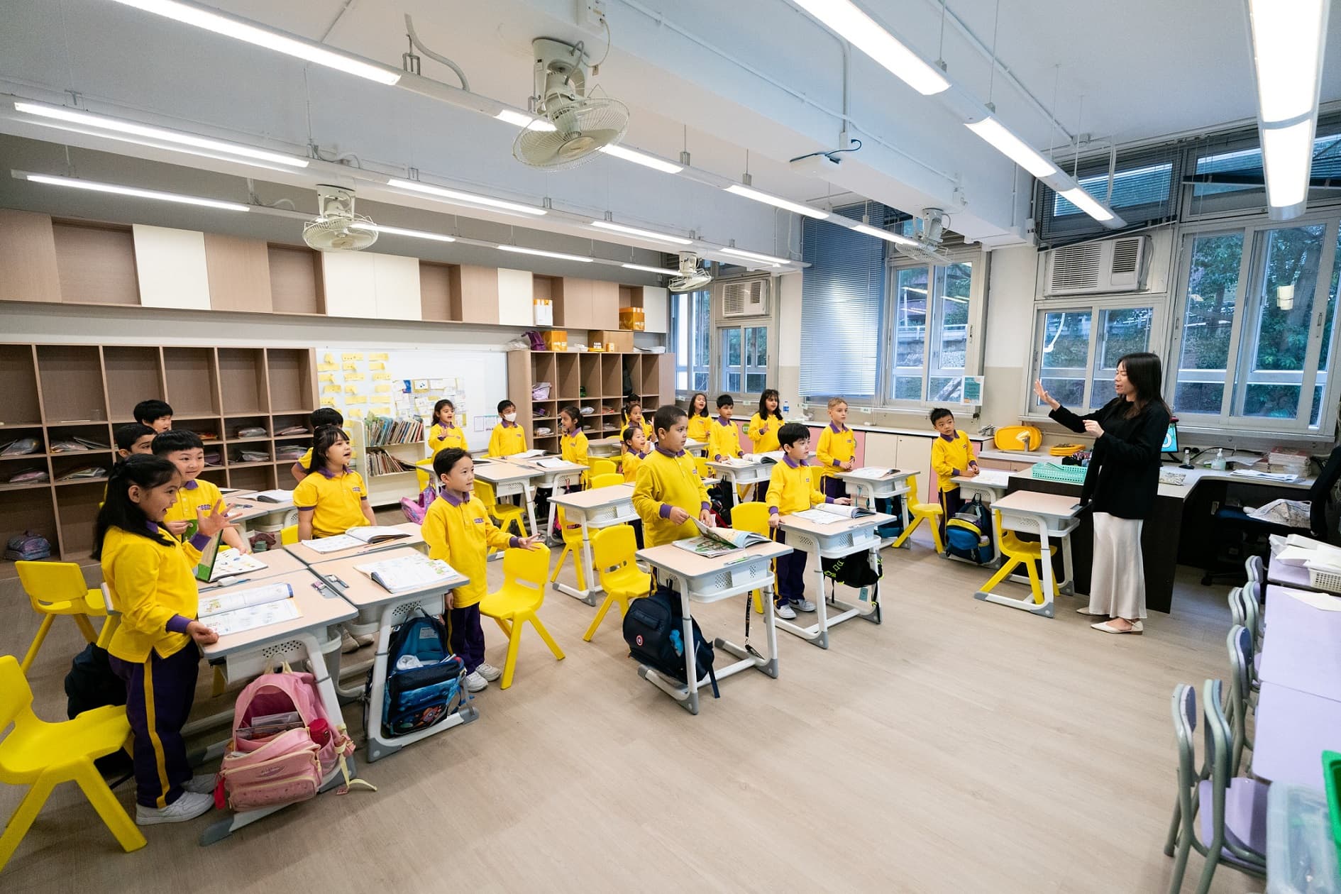 香港潮商學校 英文課