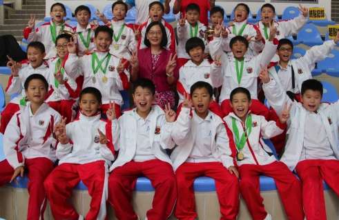 喇沙小學 游泳隊(九龍北區小學校際游泳比賽-男子甲組及男子乙組團體冠軍)