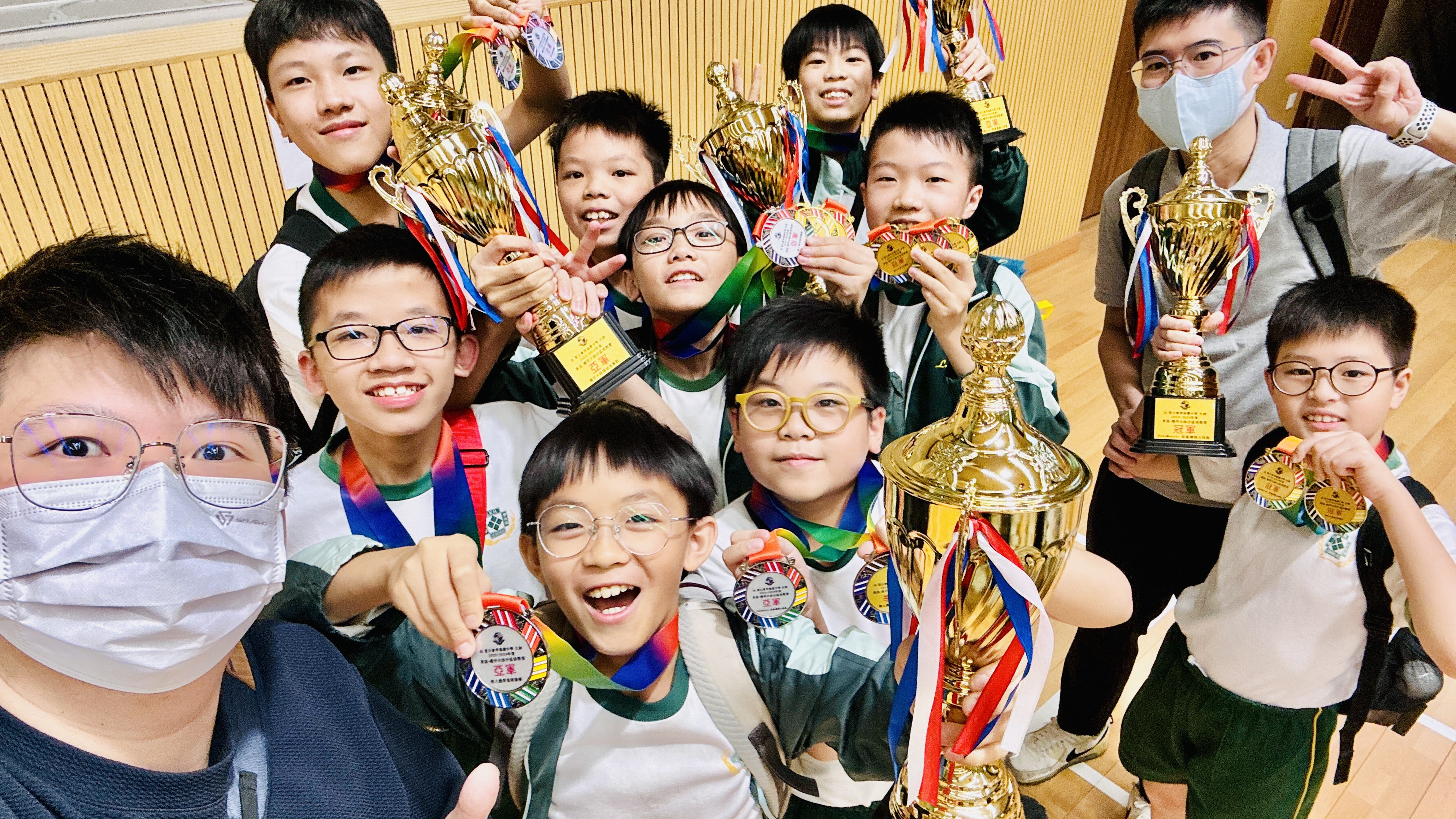 聖公會李兆強小學 STEAM TEAM