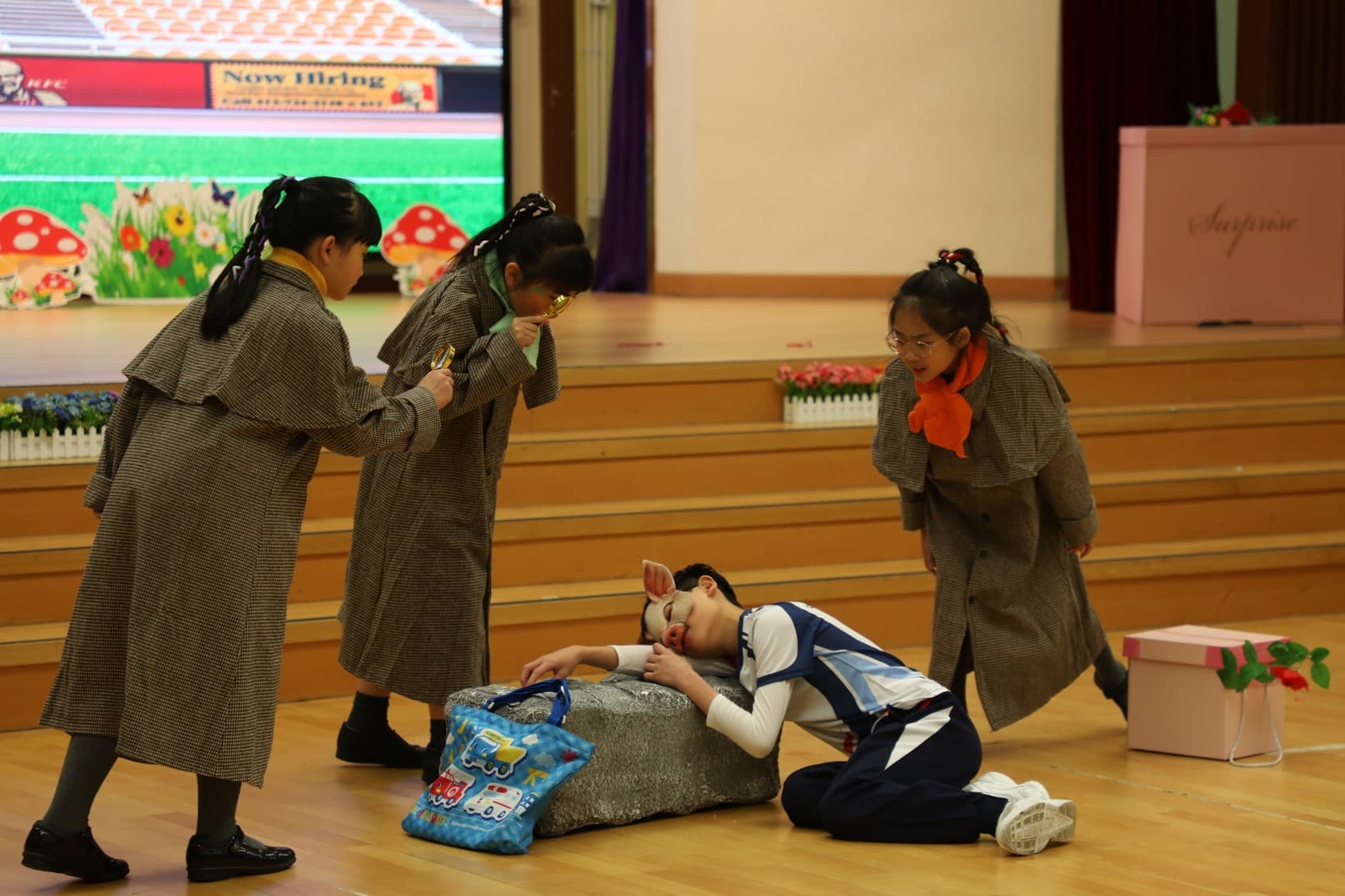 東華三院冼次雲小學 英語話劇