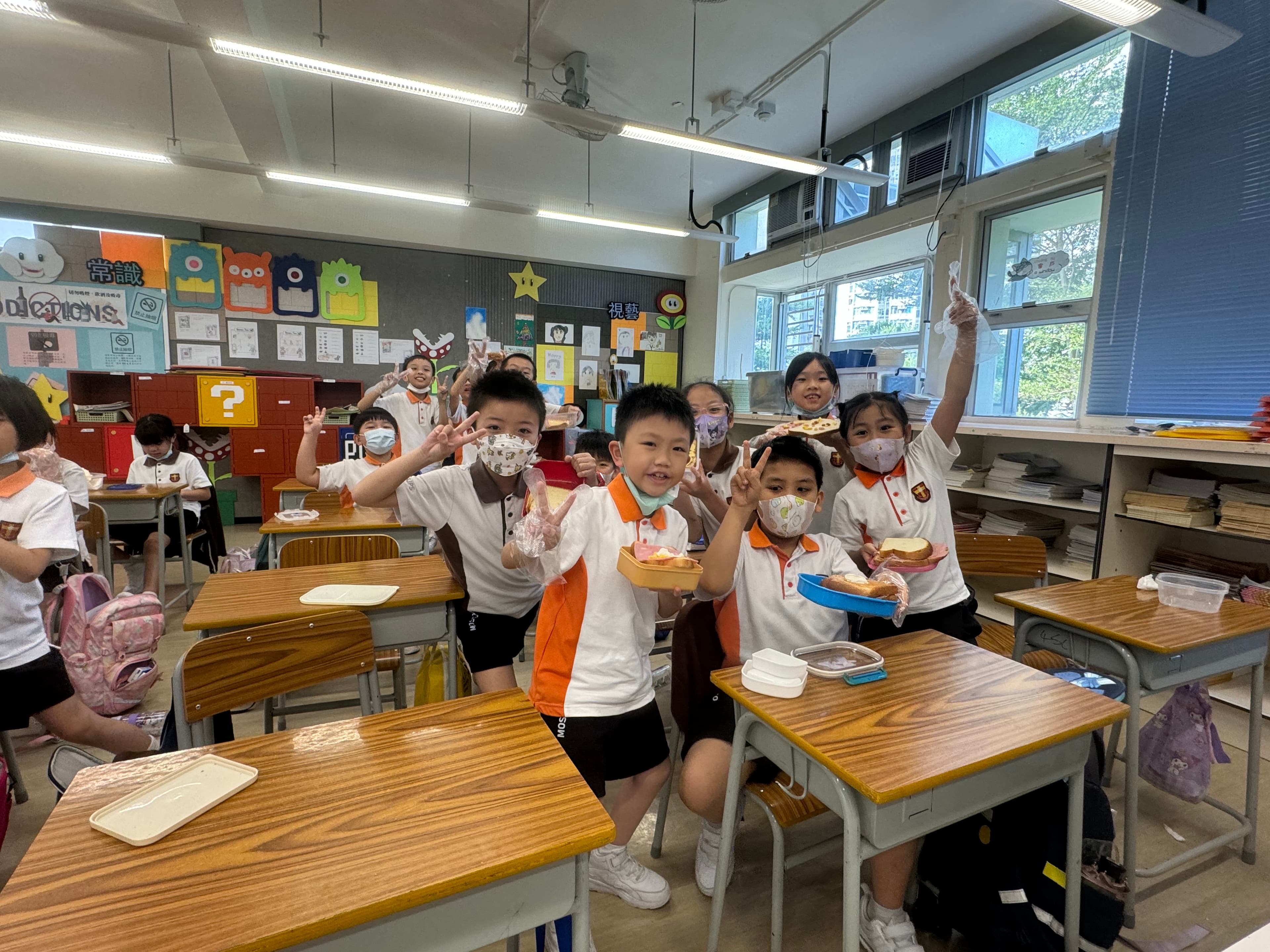 馬鞍山聖若瑟小學 英文活動：寫食譜和製作三文治