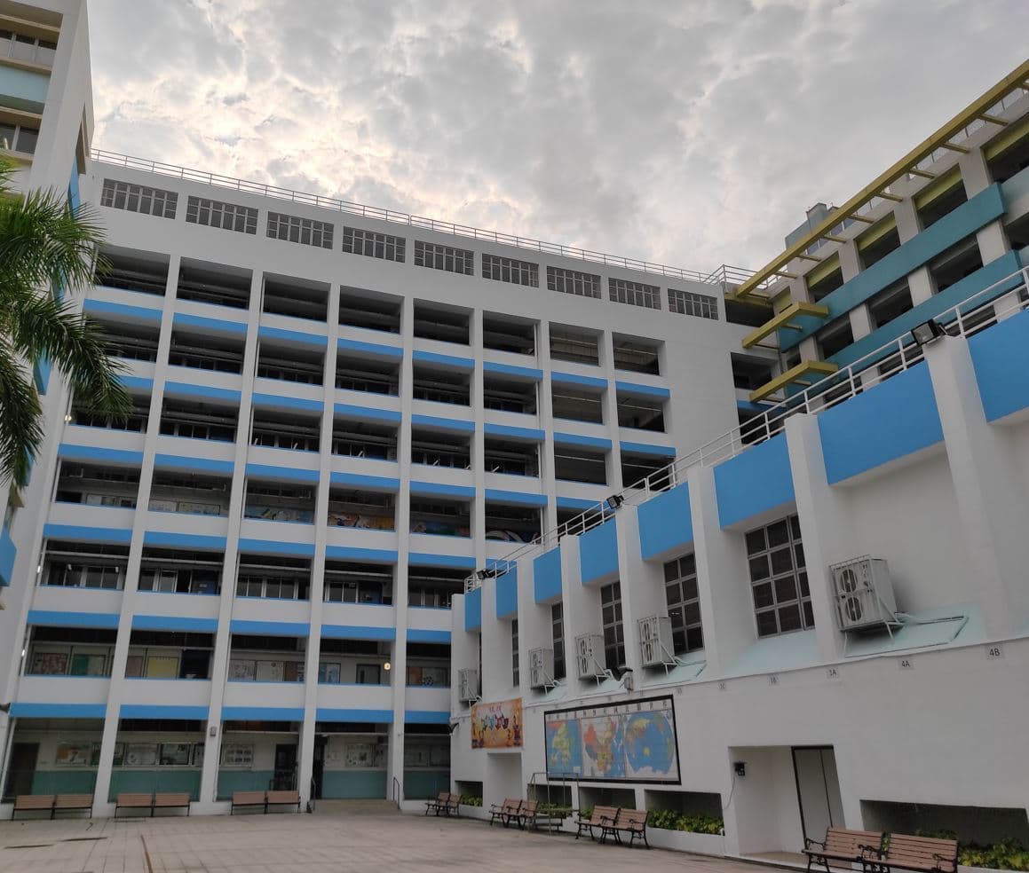 鳳溪廖萬石堂中學校舍相片