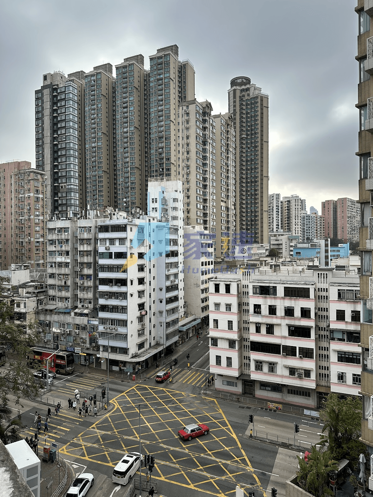 悅輝大廈 屋苑外觀