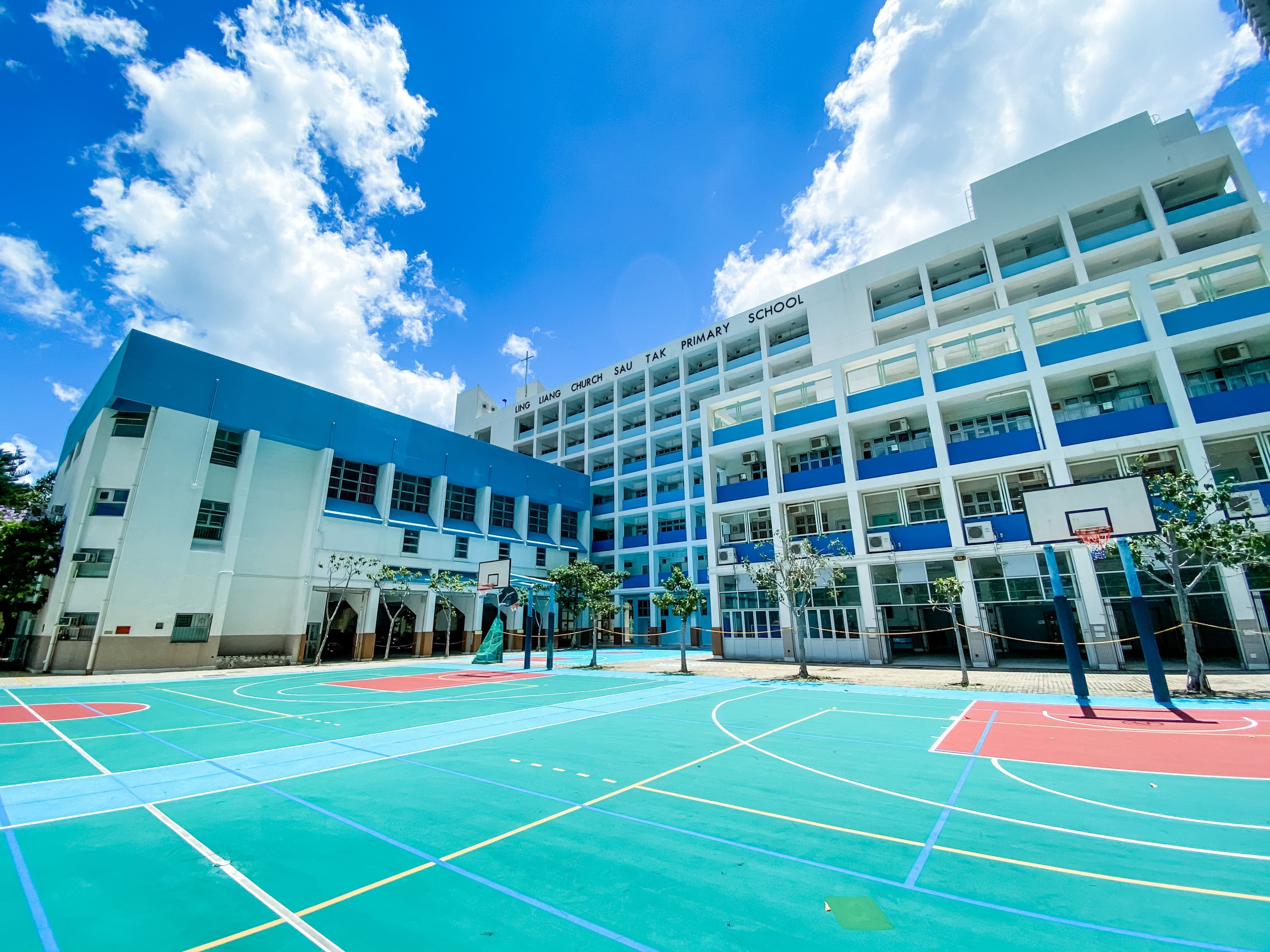 靈糧堂秀德小學 校舍相片