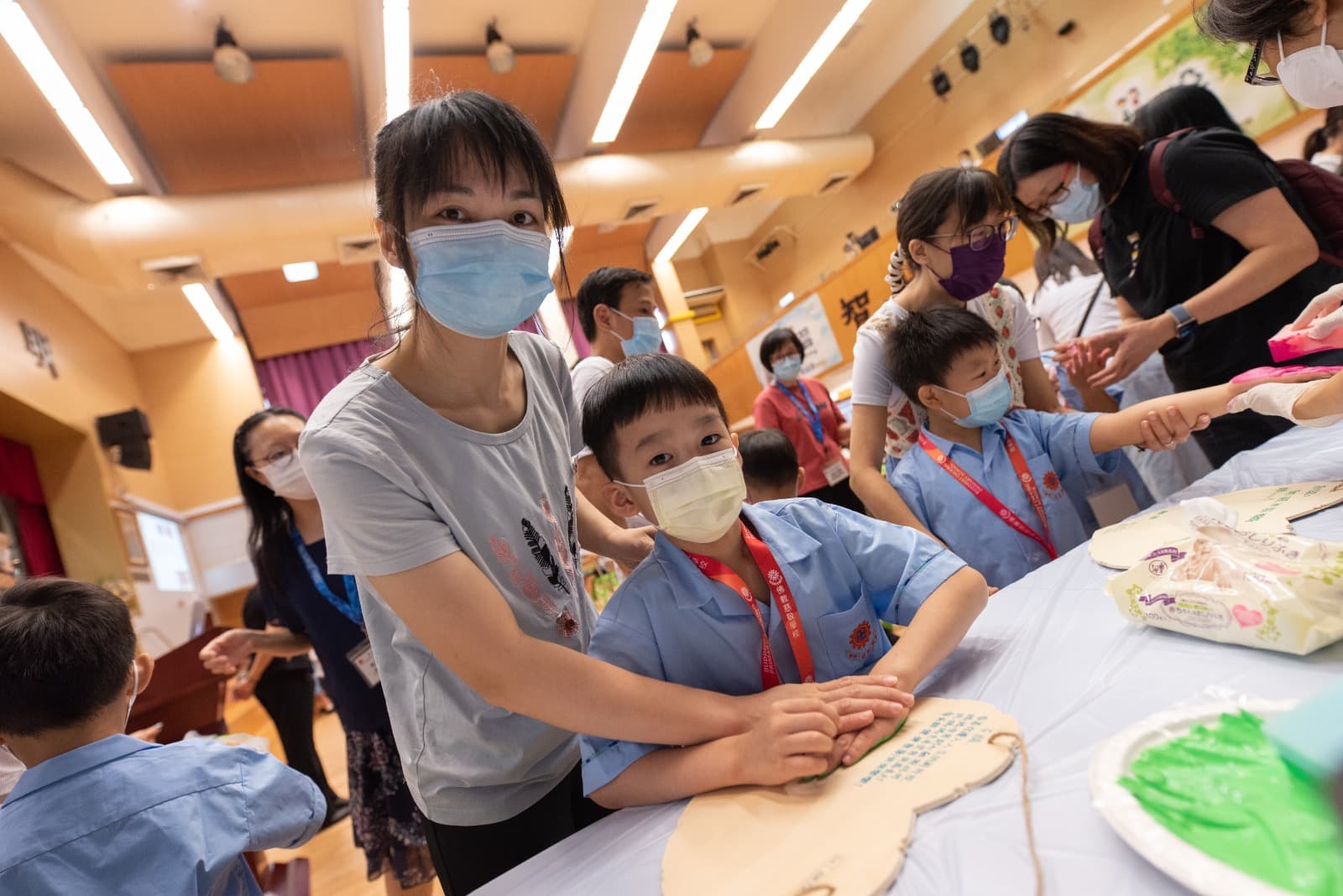 佛教慈敬學校 小一開筆禮-印手掌活動